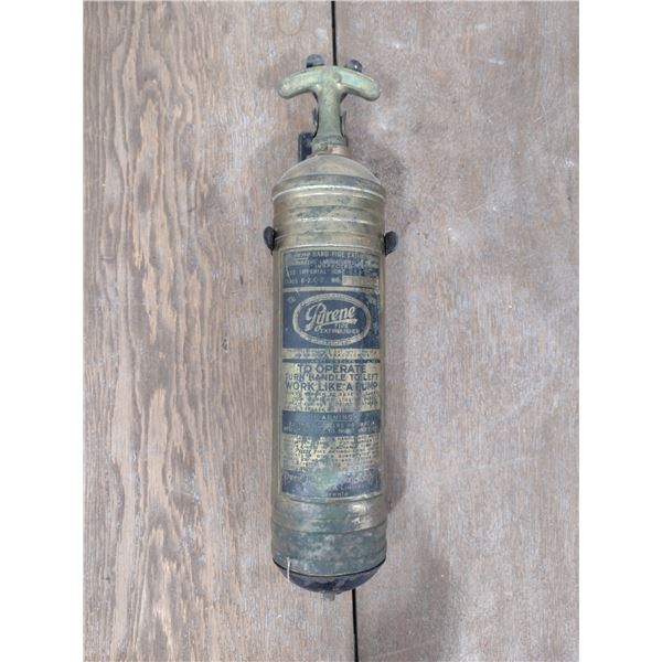 Pyrene fire extinguisher with mount