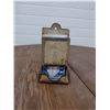 Image 1 : match holder