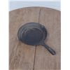 Image 1 : Levco 10" cast iron skillet