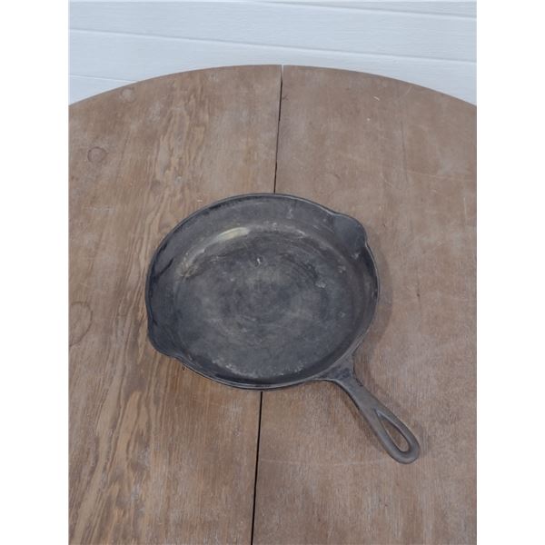 10" cast iron skillet