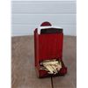Image 1 : match holder