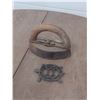 Image 1 : Clothes iron with stand