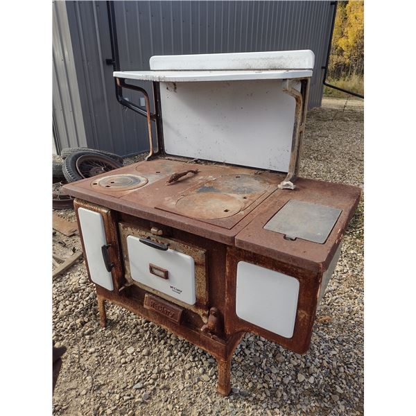 McClary Triumph wood kitchen stove with waterheater