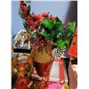 Image 5 : Christmas Tree & Decor A
