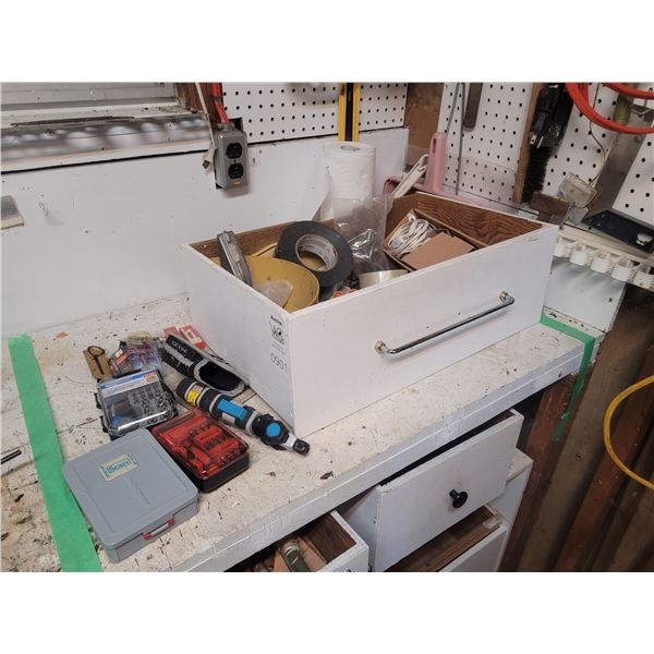 Flip out Cordless Stewdriver & More. B