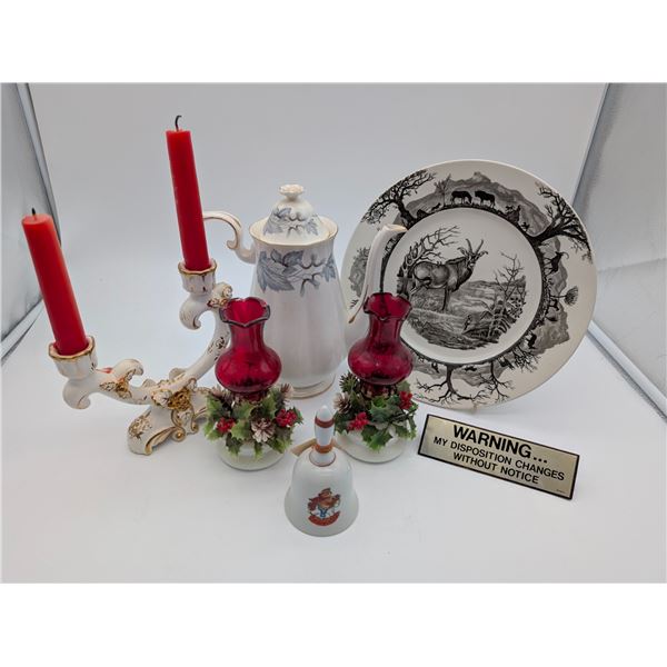 Holiday themed dinner decor and decorative plate