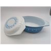 Image 1 : Blue Pyrex Dinner dish
