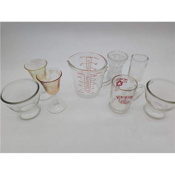 Pyrex measering cup and Glassware