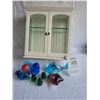 Image 2 : Miniature Curio Cabinet & Glass Ornaments A