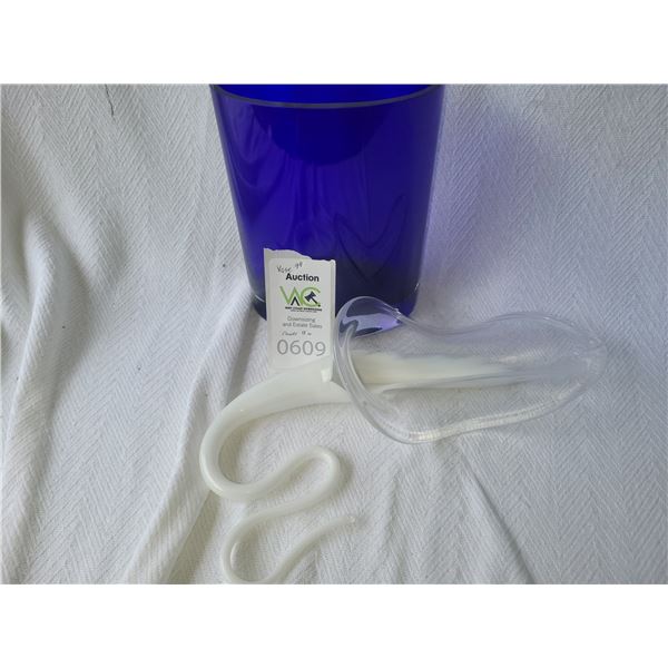 Vase & Glass Flower A