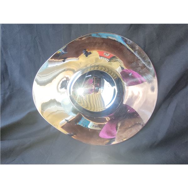 George Jensen Serving A