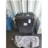 Image 1 : SkyValet Luggage B