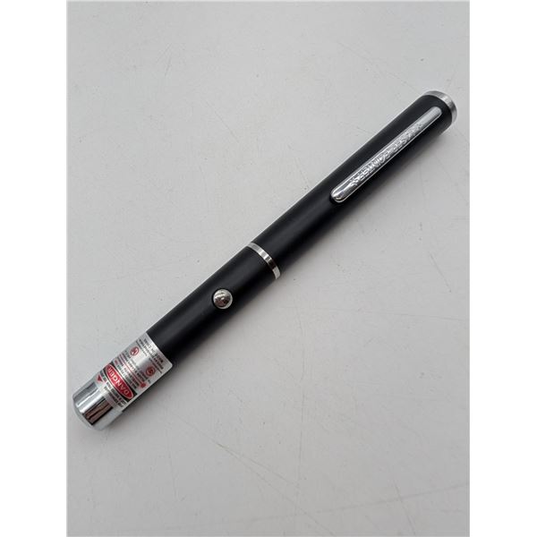 High intensity laser pointer