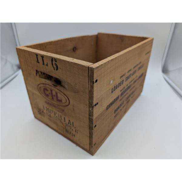C.I.L. Ammunition branded vintage wooden crate box (ct31)