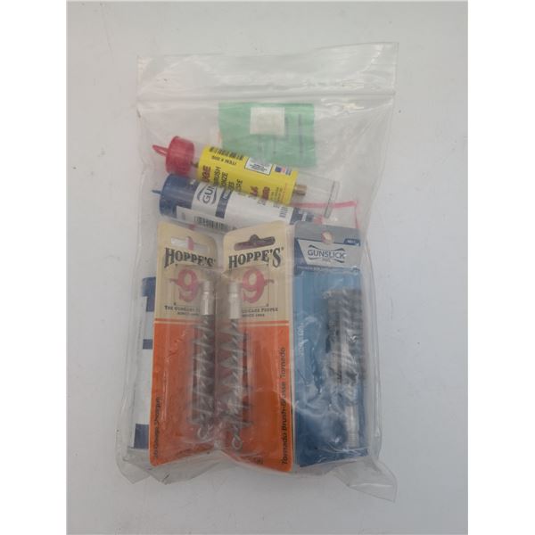 Assorted bag of gun cleaning brushes (ck17)