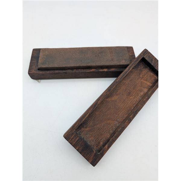 Two pocket knives (1 old timer),Grinding stone in wooden box, vinntage brass and wood carving set (c