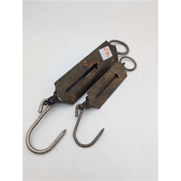 Two "pocket Balances" fishing scales (ct31)