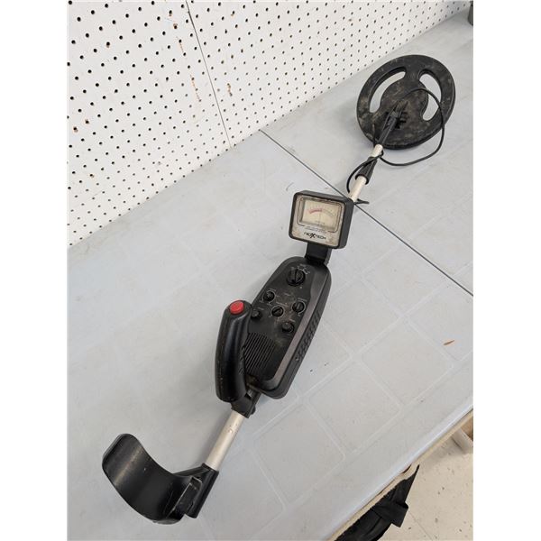 Nextech metal detector