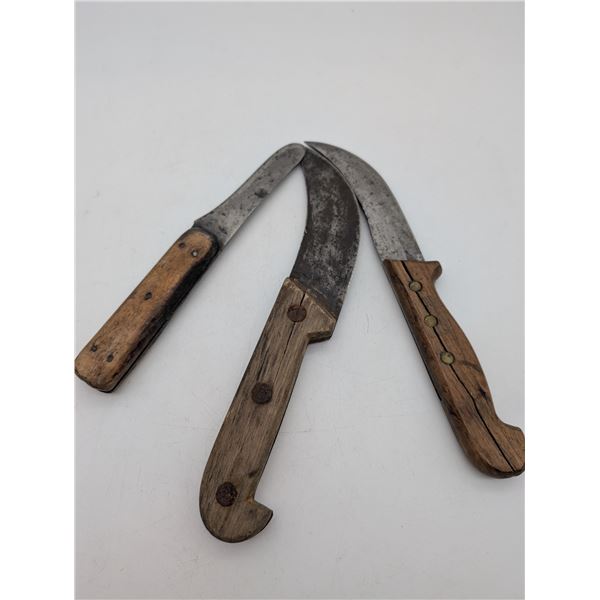 3 older skinning knives (ct31)
