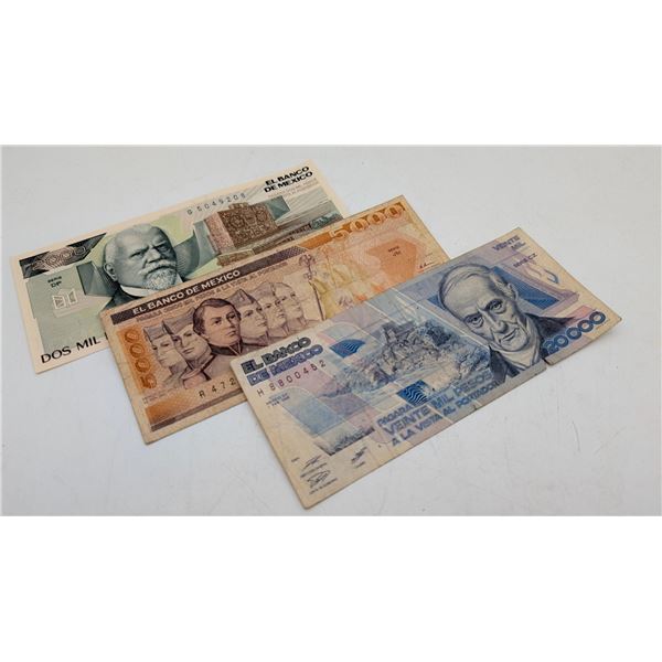 Mexican banknotes of 2000, 5000, and 20,000 Peso