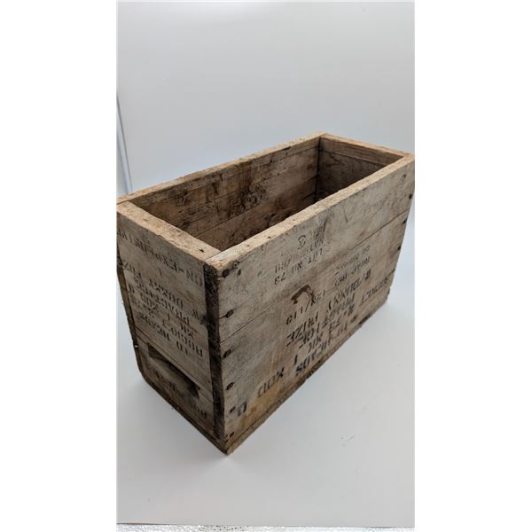 vintage RCAF Rocket crate (ct31)