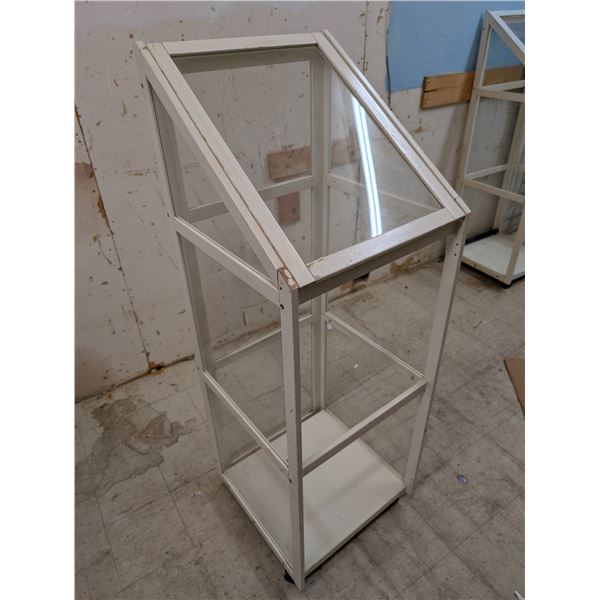Wheeled display cabinet