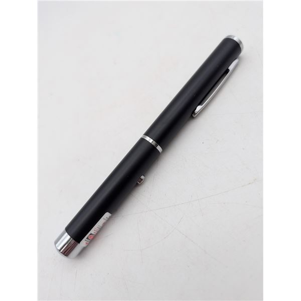 High intensity laser pointer