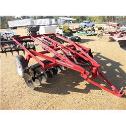 INTERNATIONAL 370 DISC HARROW, PULL TYPE