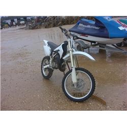 2005 HONDA CR85 DIRT BIKE,