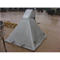 FH-41 PYRAMID CONCRETE BUCKET