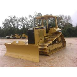 CAT D5M LGP CRAWLER TRACTOR,