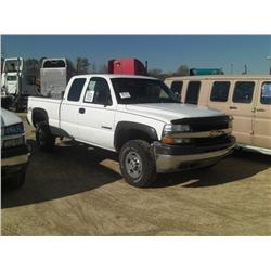 2002 CHEVROLET 250 4X4 EXENDD CAB PICKUP,