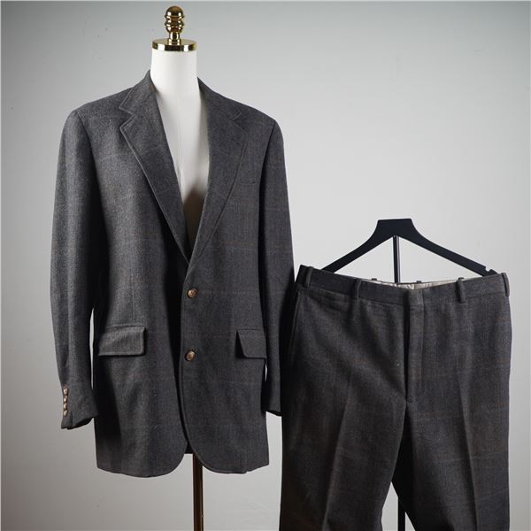 Southwick for Paul Stuart Men Two-Piece Wool Suit