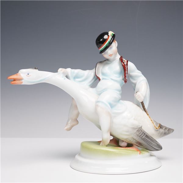 Herend Porcelain Figurine, Mattie and the Goose 5515