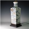 Image 3 : Porcelain Table Lamp in a Chinese-Inspired Design