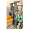 Image 13 : MITSUBISHI MODEL FG25N PROPANE FORKLIFT - 4500LBS. CAPACITY, 48" FORKS, SOLID TIRES,