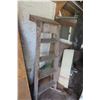 Image 1 : Wood 5ft Loft Ladder 