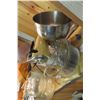 Image 2 : Kitchen Appliances, Waffle Iron, Popcorn Maker