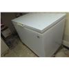 Image 2 : Kenmore Chest Freezer 32'' x 46'' x 27'' 