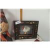 Image 2 : Rooster Décor, Plates, Picture, Statue & More