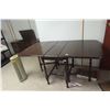 Image 1 : Walnut Gate Leg Table 