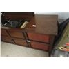 Image 2 : Vintage Deilcraft Cabinet Stereo Turntable, AM/FM , 