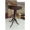 Image 1 : Dunkincraft Pedestal Occasional Table