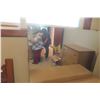 Image 2 : 6 Drawer Dresser with Dovetail Drawers 58'' x 46'' x 17'' and Mirror