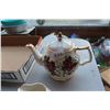 Image 2 : Sadler Teap[ot, Cream and Sugar, Regent Cups and Saucers