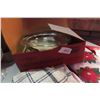 Image 2 : New Old Sotck Pyrex, Casserole Dish, Tea Towels, Kitchenware