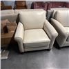 Image 2 : Prospera Home Cream Leather Armchair