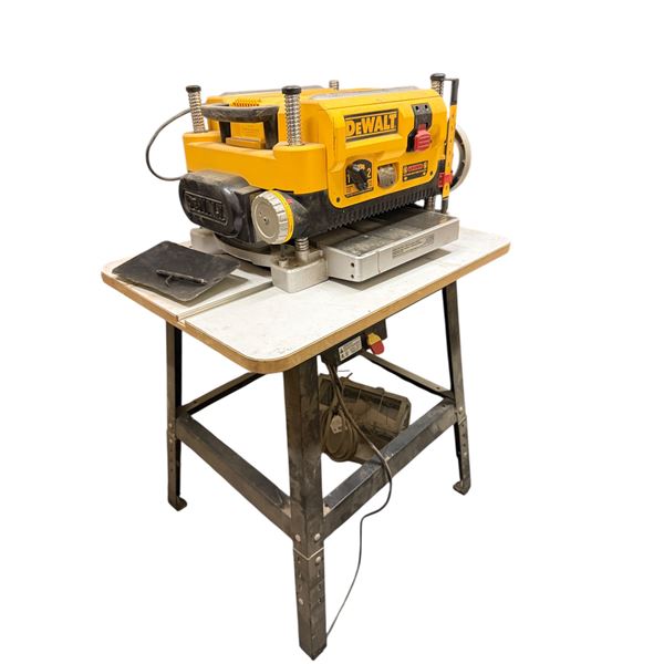 DeWalt DW735 13" Thickness Planer w/Stand