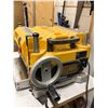 Image 4 : DeWalt DW735 13" Thickness Planer w/Stand
