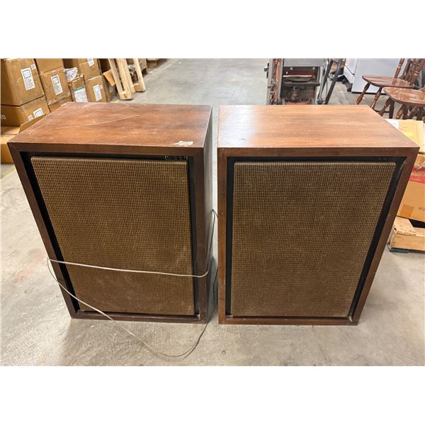 Group of 2 ElectroHome speakers